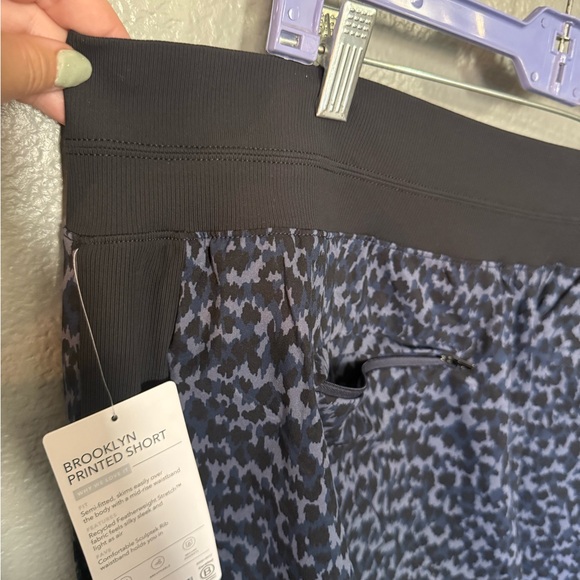 Athleta Brooklyn Athletic Shorts - Picture 8 of 12